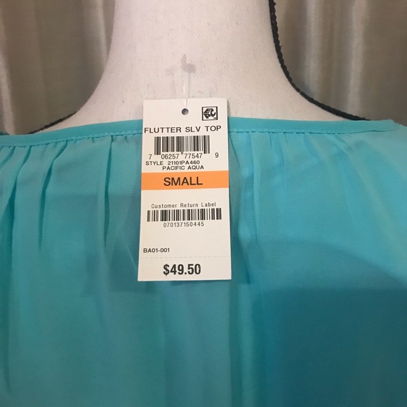 {JM Collection}NWT• Flutter Sleeve Blouse - Picture 4 of 5